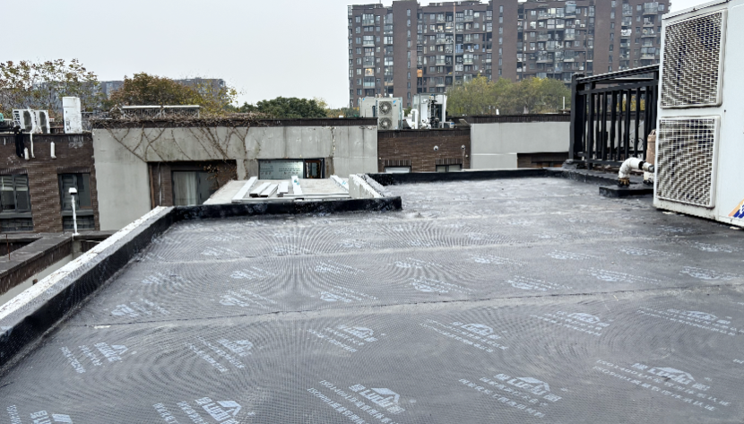 某小區(qū)住宅樓屋面防水修繕案例